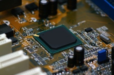 印刷电路板“有铅”工艺的特点？