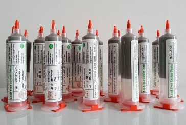 在印制电路板组件中，清洗剂的特点有哪些？