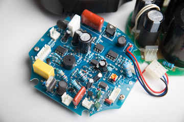 PCB线路板贴片加工飞溅物解析