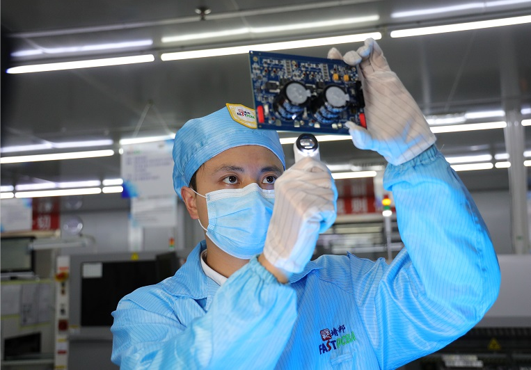 SMT加工过程中静电放电的危害